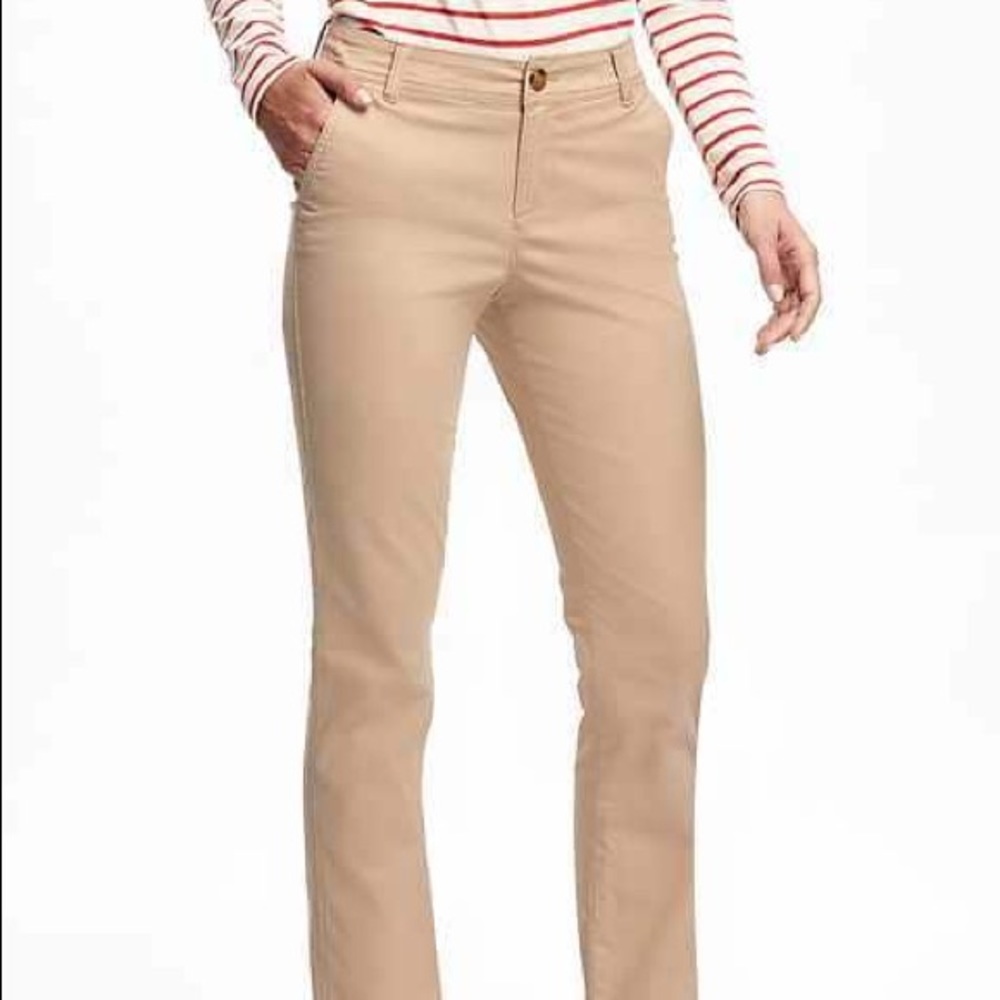Old Navy midrise bootcut khaki pants- size 6